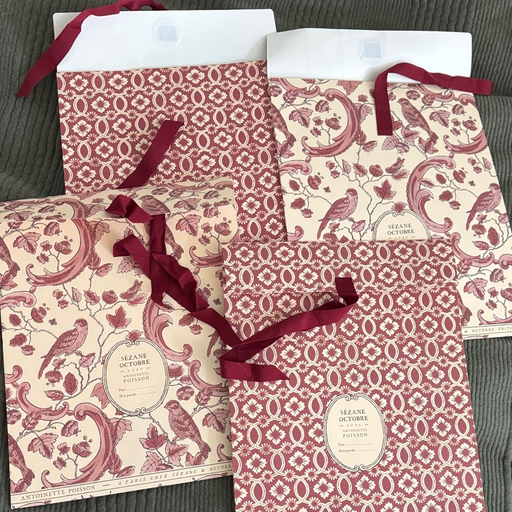 Sézane Red and Cream Gift Bags